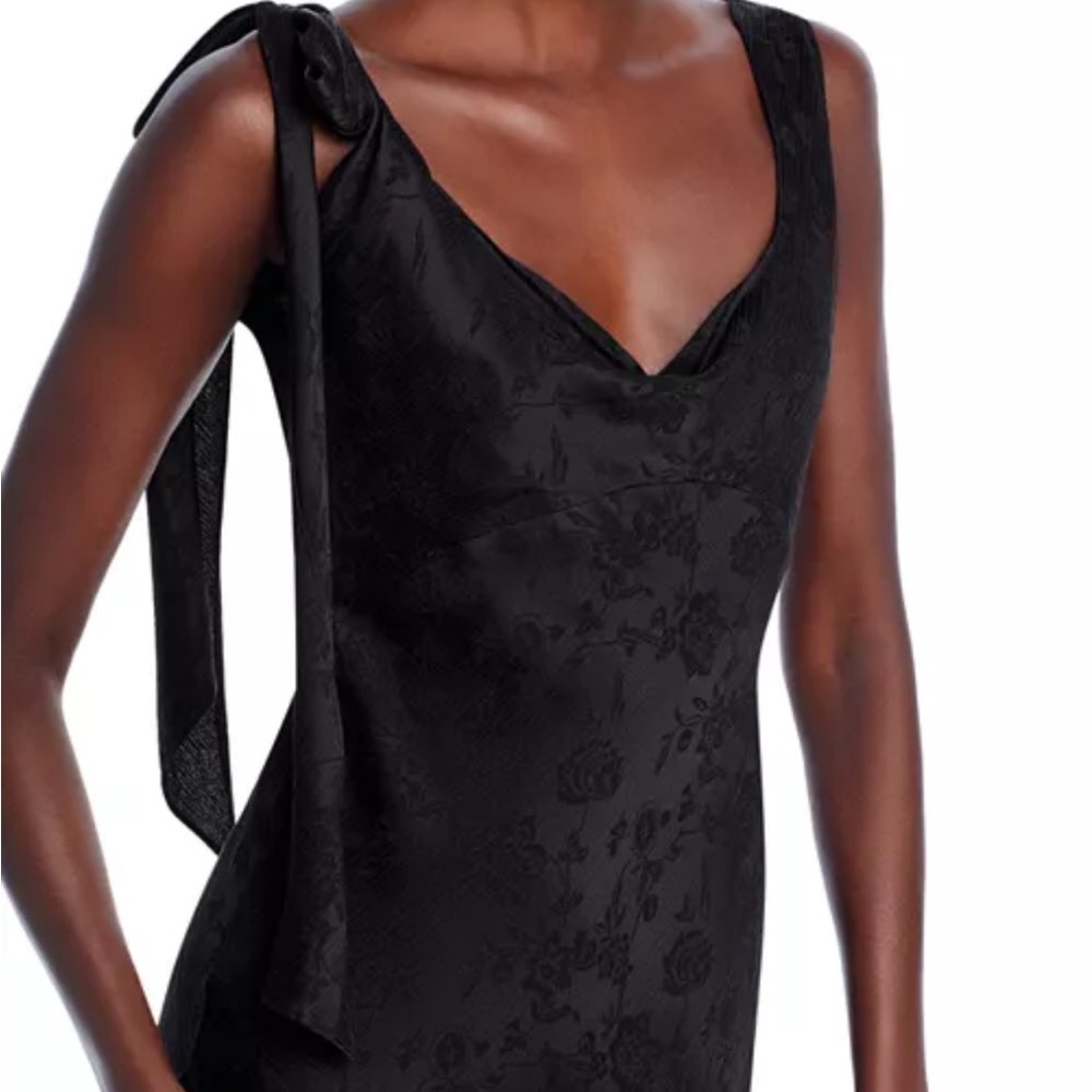 Bloomingdale’s dress ✨